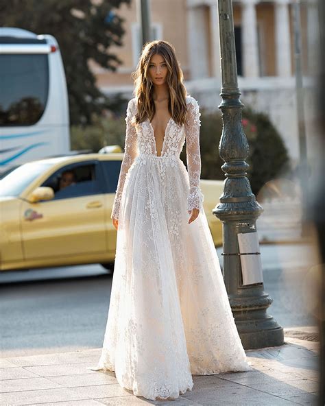 21 Gorgeous Spring Wedding Dresses