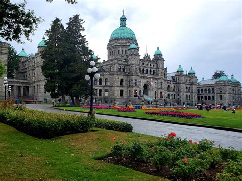 Top 5 Things To Do In Victoria Vancouver Island Gohiketravel