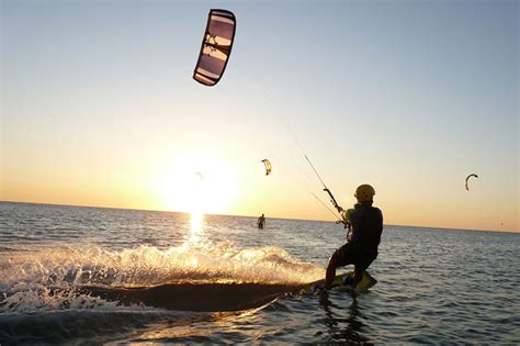 Kitesurfing Trip Adventure - Zanzibar - Zanzibar.co.za ...