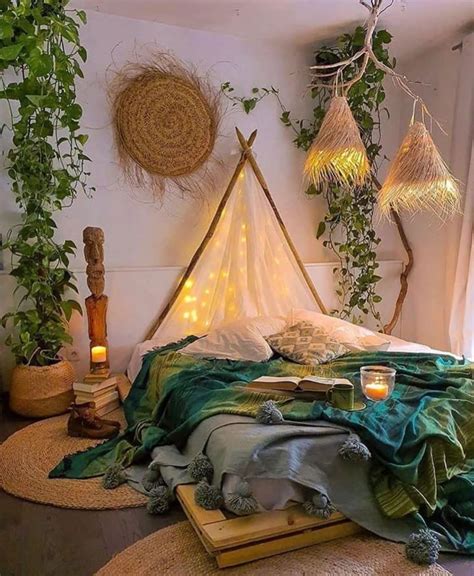 30 Boho Bedroom Ideas How To Use Boho Style In Bedroom Decor Apartment Therapy