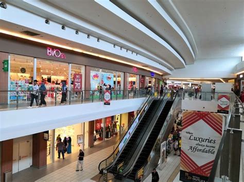 Tidak melulu barang mahal sih, ada juga. Mitsui Outlet Park KLIA (Sepang) - 2020 All You Need to ...