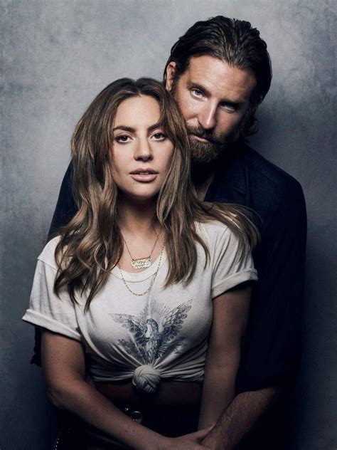 A musician helps a young singer and actress find fame, even as age and alcoholism send his own career into a downward spiral. Lady Gaga : - A Star Is Born | virginradio.fr