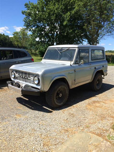 1969 Silver Ford Bronco, 80% restored, 4x4, Bikini and Hard top, many extras - Classic Ford
