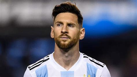Lionel Messi Psg Lionel Messi Prendrait Déjà Des Cours De Français