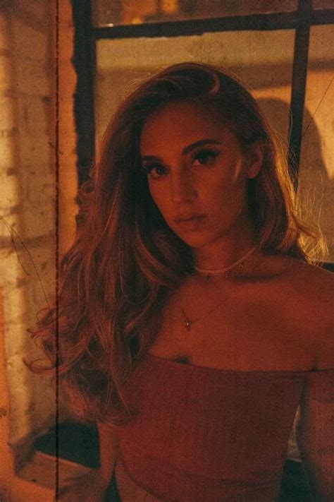 Hot Pictures Of Alina Baraz Are An Appeal For Her Fans Page Of Best Hottie