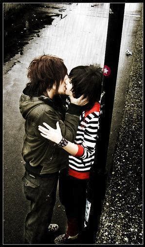 Kiss Emo Photo 7318524 Fanpop