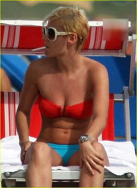 Elisha Cuthbert Nude And Sexy Pics And Sex Scenes Scandal Planet