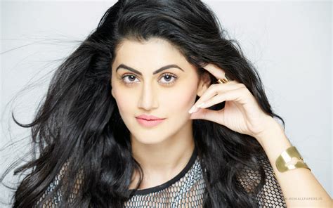 Taapsee Pannu Indian Actress Wallpapers Hd Wallpapers Id 15385