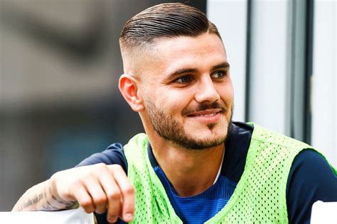 Analysis icardi finishes a bit out of form and out of playing time but he had his moments this campaign mounting seven goals. Icardi est Parisien