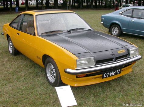 1977 Opel Manta Wall Picker