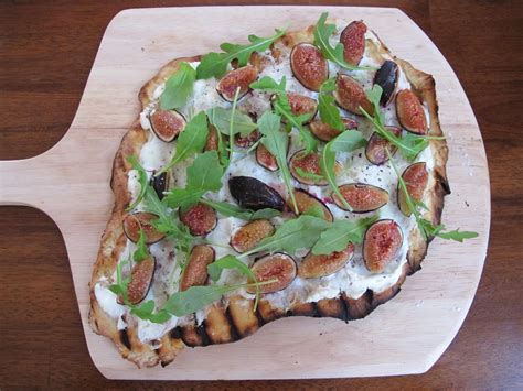 kitchen sink diaries fig goat cheese and arugula pizza