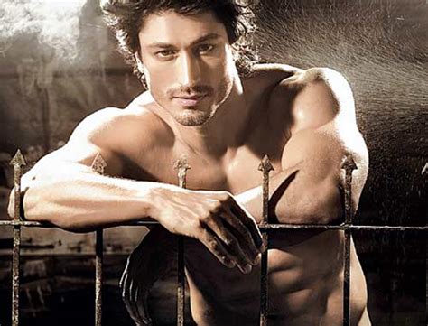 Vidyut Jamwal Learns To Act Secretly Joins An Acting Workshop