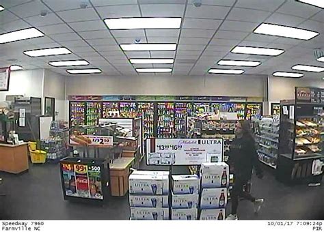 Farmville Police Looking For Two Larceny Suspects