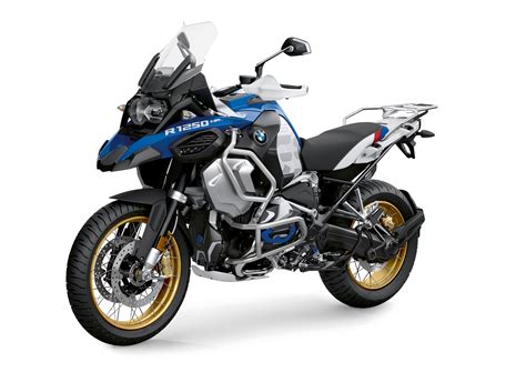 Fast curve changes, gravel shooting up, endless tours: 2019 BMW R1250 GS Adventure released | Visordown