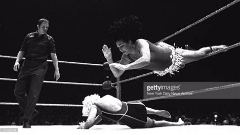 Vintage Female Wrestling Amazing Photos That Show Women Fighting