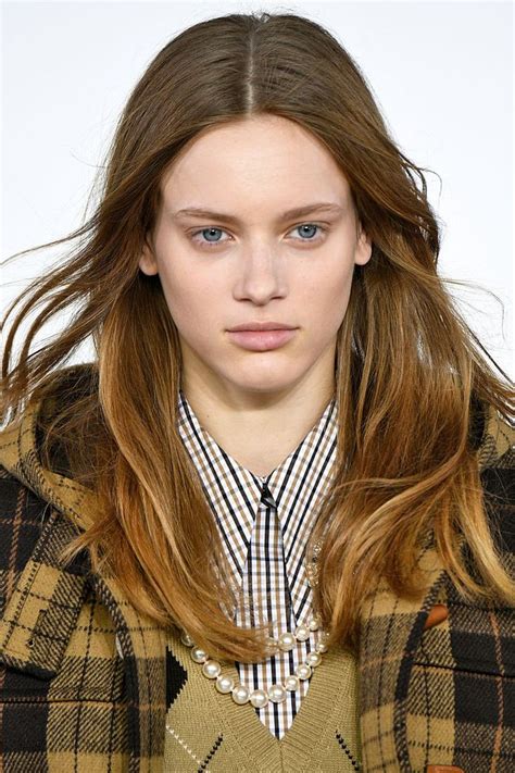 6 Autumnwinter 2020 Hair Trends To Try Now Runway Hair Trends Hair