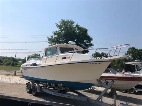 Maybe you would like to learn more about one of these? 25' Parker 2520 XL Sport Cabin
