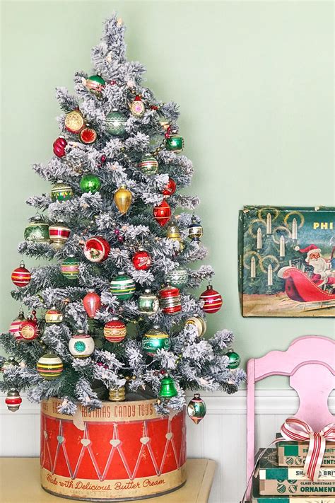 20 Unique Christmas Tree Decorating Ideas