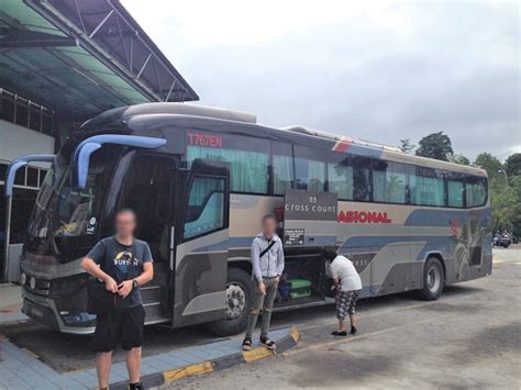 There are several bus services at convenient timings from kuala lumpur that are available for booking online. Kuala Lumpur to Lumut Bus with Transnasional ...