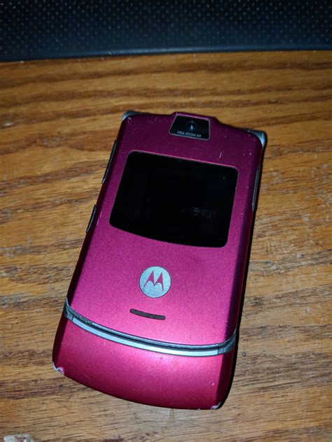 I Found A Relic From The Past Motorola Razr V3 Tmobile