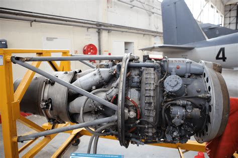 Motor Rolls Royce Dart 21 Turbopropulser Made In Uk All Pyrenees