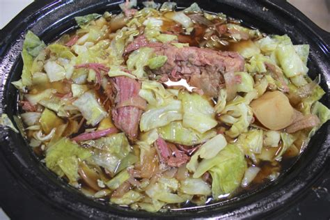 canned corned beef and cabbage canned corned beef with cabbage and potatoes recipes yummly