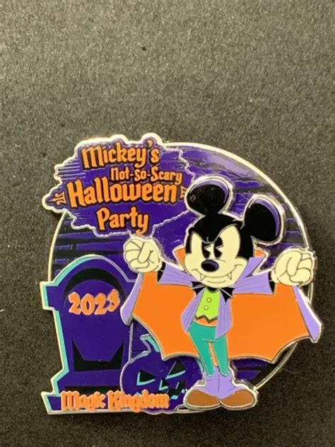 Disney Mickeys Not So Scary Halloween Party 2023 Le Pin Mickey Vampire