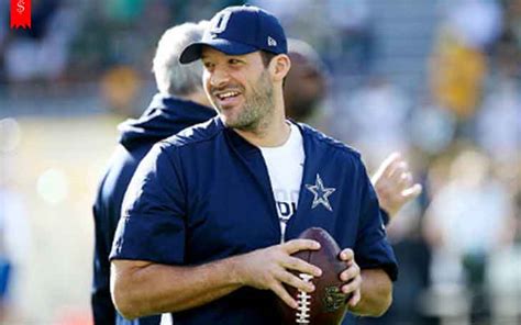 Former Dallas Cowboys Player Tony Romo Lives Fancy Life Receives