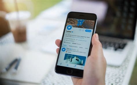 Twitter Launches 8 Blue Tick Subscription Service Reportaz