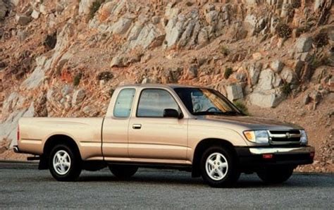 Used 2000 Toyota Tacoma For Sale Pricing And Features Edmunds
