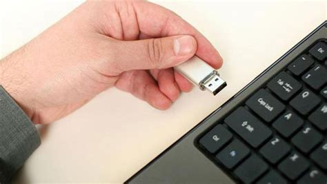 7 Cara Memperbaiki Flashdisk Tidak Terbaca di Laptop / PC