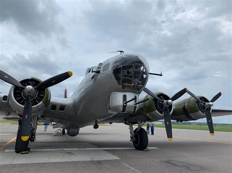 Fly The B 17 Flying Fortress This Holiday Weekend Thrifty Minnesota