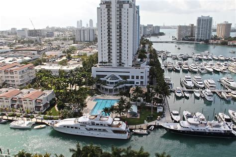 Miami Beach Yacht Club Miami Yacht Club Sunset Harbour Yacht Club In Miami Beach Fl United