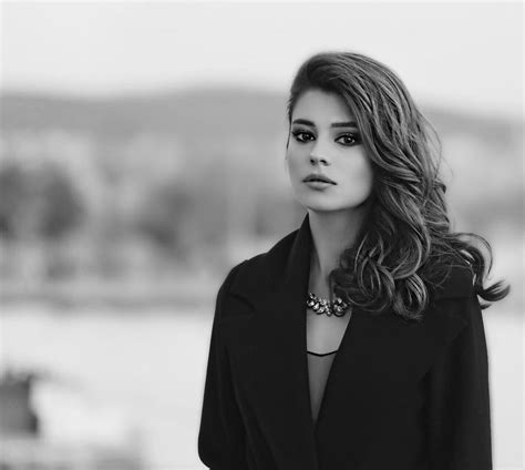 Elif doğan (born 8 september 1994) is a turkish actress. Zengin ve Yoksul'un Aleyna'sı Elif Doğan hakkındaki gerçek ...