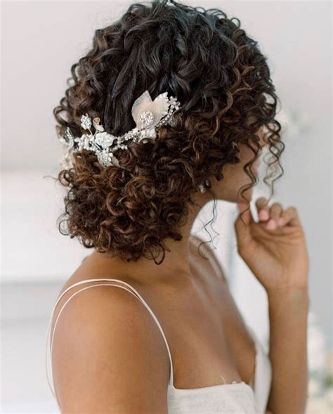 How To Wear Your Hair Curly On Your Wedding Day Naturallycurly Com