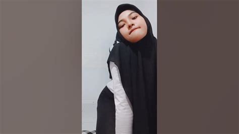 Ella Thalia Goyang Nungging Tik Tok Hijab Hot Youtube