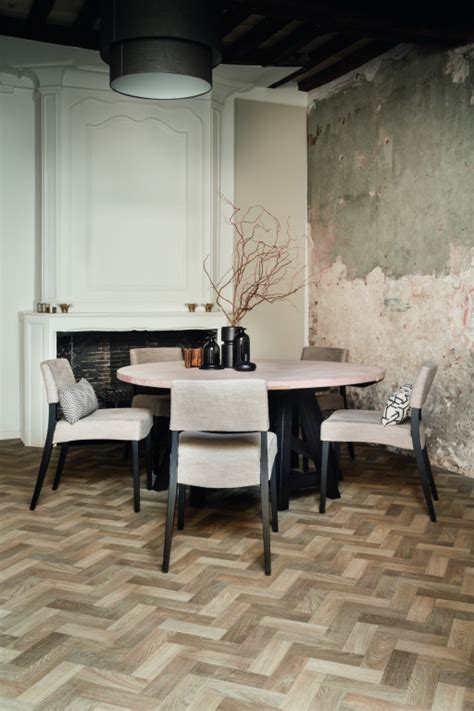 I was pleased to see them turn up looking professional and they were both very polite, hardworking and efficient. Kaya Diaz Vinyl Flooring | Tapi Carpets & Floors