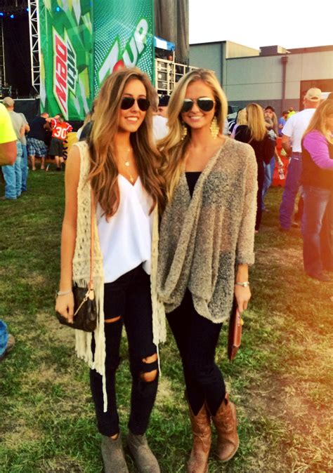 95 Best Cute Outfits For A Winter Country Concert For Style Winter
