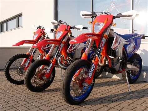 Knowing the ktm 500 exc well, there were some modifications i performed instantly, starting at the battery. Umgebautes Motorrad KTM 500 EXC-F Sixdays von Motoroox ...
