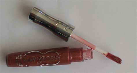 SparkleTrek: Rimmel Stay Glossy Lip Gloss in All Night Long Review