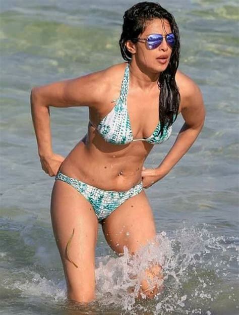 Priyanka Chopra Hot In Bikini Pics In Hd Bollywood Actress Priyanka Chopra Hot Armpits Images