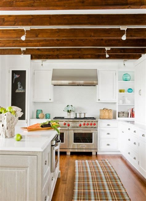 40 Elements To Utilize When Creating A Farmhouse Kitchen