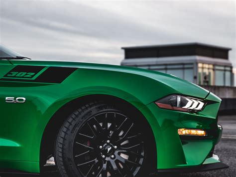 Desktop Wallpaper Muscle Car Green Ford Gt Wheel Hd Image Picture