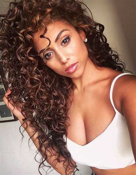 Beautiful woman with long curly blond hair and makeup. 20+ Long Natural Curly Hairstyles | Hairstyles and ...