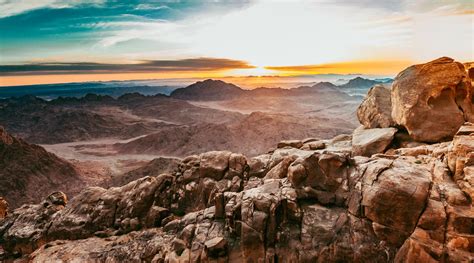 Explore The Wonders Of Mount Sinai A Guide To The Sacred Mountain Richard Senecal