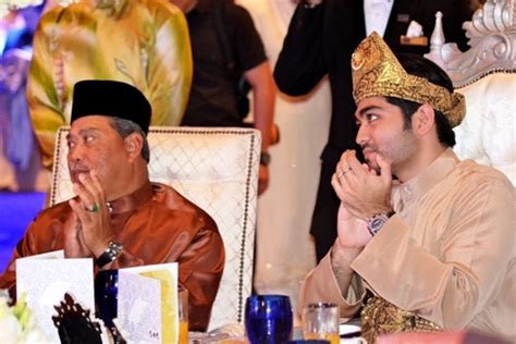 Dato' seri adalah sebuah adaptasi karya william shakespeare yang berjudul 'the tragedy of macbeth' ke dalam bahasa melayu dan konteks budaya kepimpinan tempatan. ctnhoney: Gambar Majlis Resepsi Nasha Alyssa Hishammuddin ...