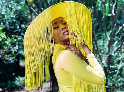 Malah, bapanya adalah afrika selatan dan ibu adalah zimbabwe. Nadia Nakai - More Drugs lyrics featuring Tshego » Biggest ...