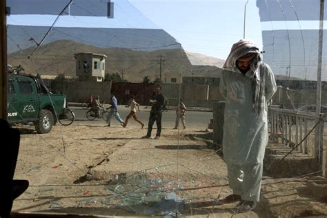 Suicide Bomber Kills Guards At Afghan Police Compound The New York Times