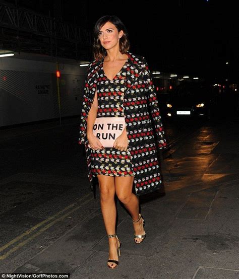 Lucy Mecklenburgh Makes A Glam Statement In Printed Dress And Clutch Glamour Fashion Stylish