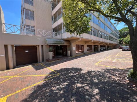 Inn And Out Sandton Park Get The Best Accommodation Deal Book Self